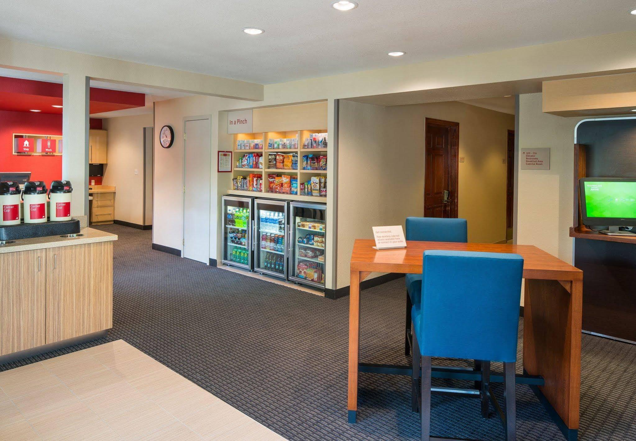 Sonesta Simply Suites Seattle Renton Bagian luar foto