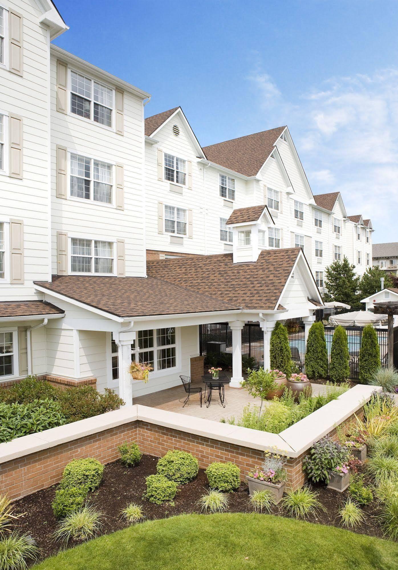 Sonesta Simply Suites Seattle Renton Bagian luar foto