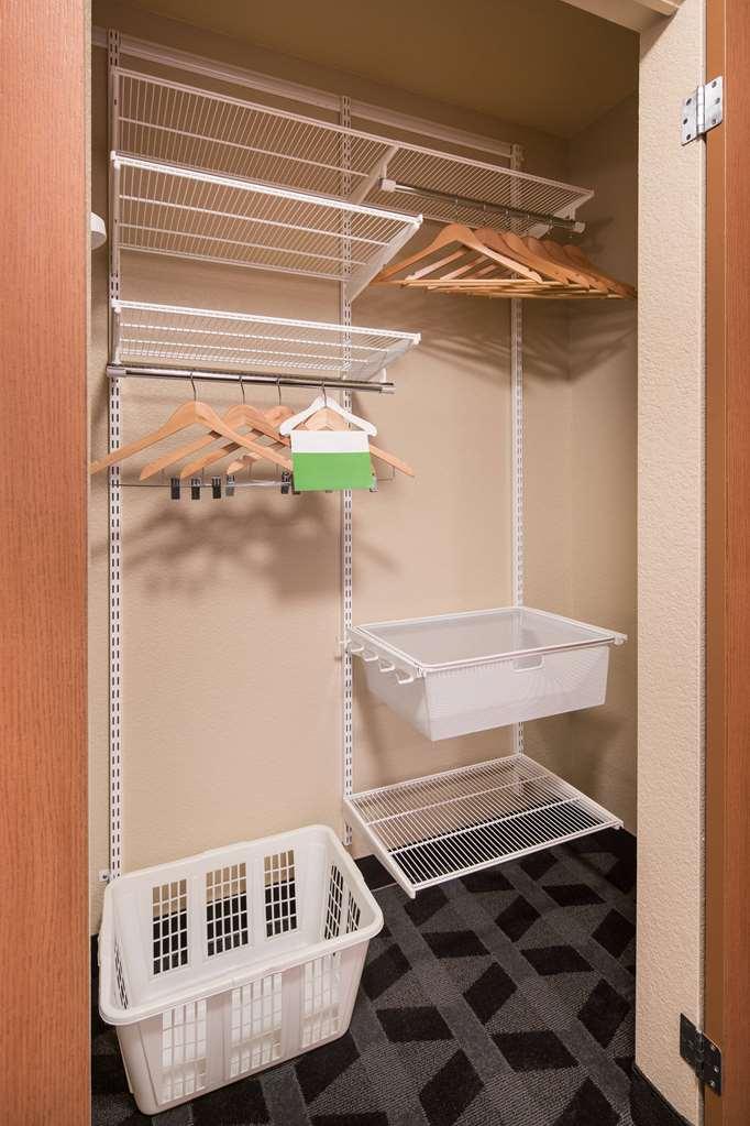 Sonesta Simply Suites Seattle Renton Bagian luar foto